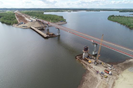 Реконструкция мостового перехода через реку Свияга автомобильной дороги М-7 "Волга"